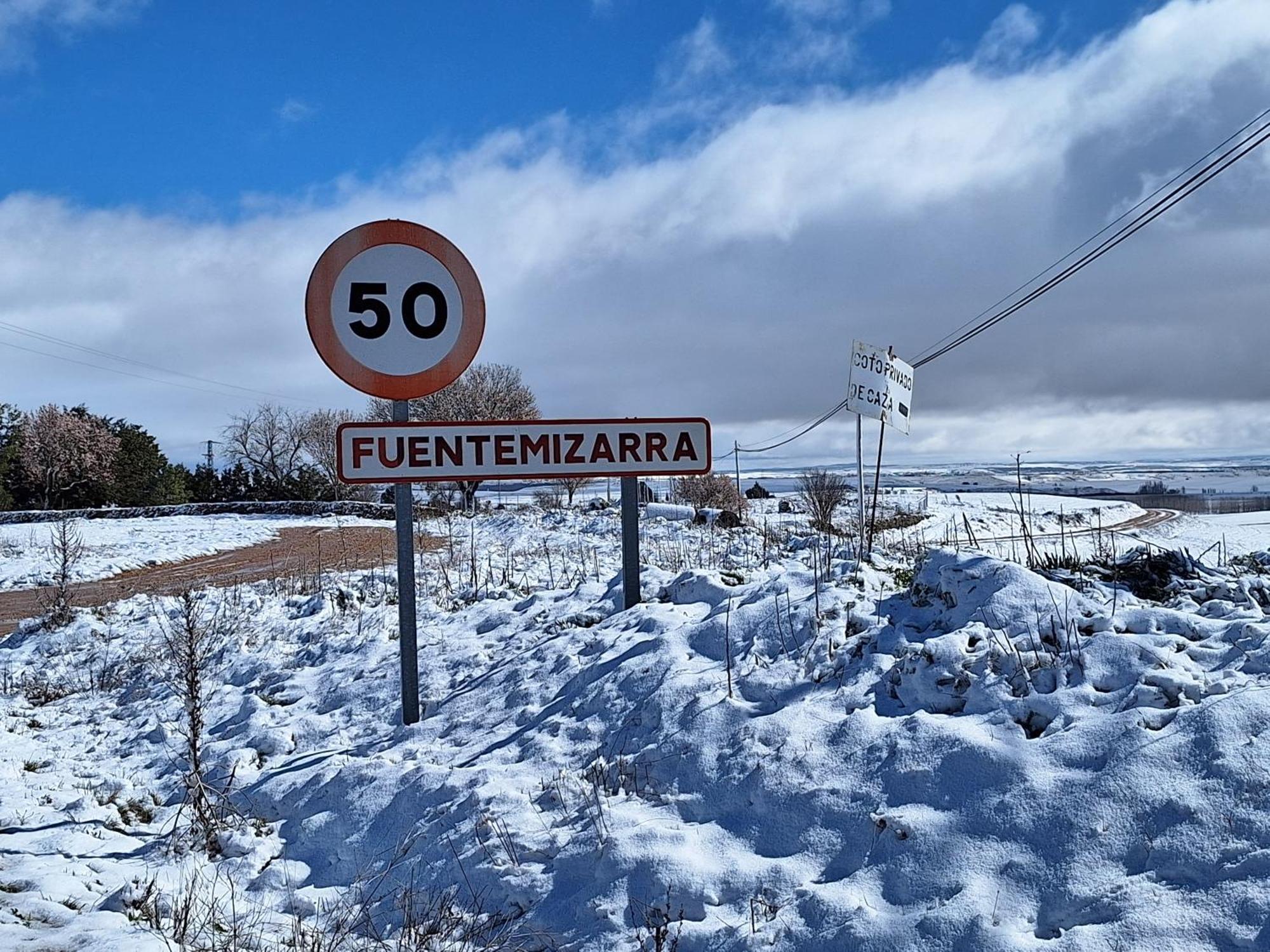 FuentemizarraCasa Entre Hoces10-12Paxjardin Y Barbacoa别墅 外观 照片